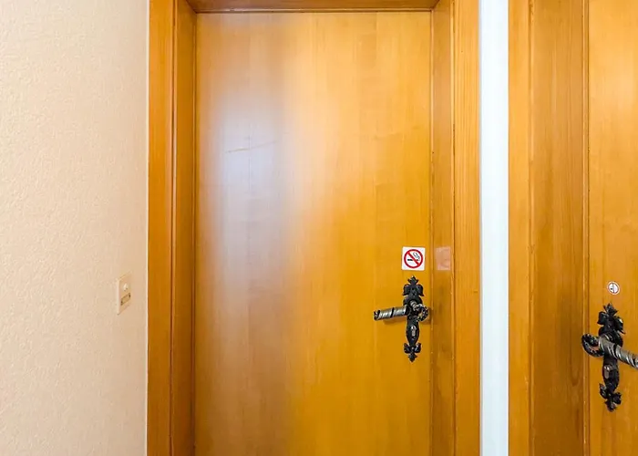 Apartment Vue Imprenable, Terrasse & Acces Bains Ovronnaz