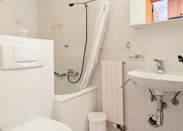 Apartment Vue Imprenable, Terrasse & Acces Bains *